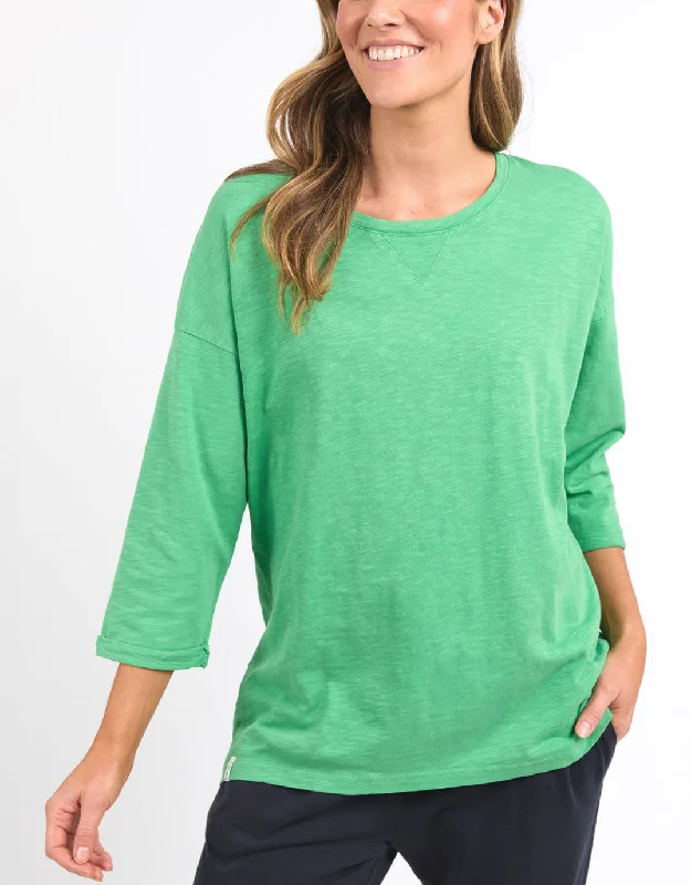 Plus size empire - waist maternity - friendly dressAnnie Lightweight Top - Greenbriar Plus size empire - waist maternity - friendly dressAnnie Lightweight Top - Greenbriar