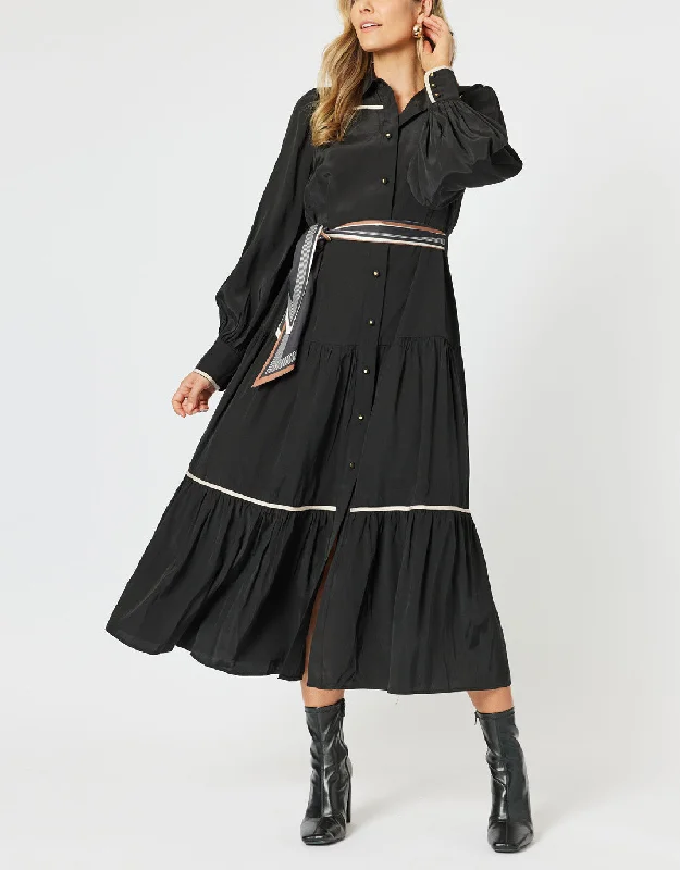 Plus size bohemian - style midi dress for a casual - chic lookRoma Trim Dress - Black Plus size bohemian - style midi dress for a casual - chic lookRoma Trim Dress - Black