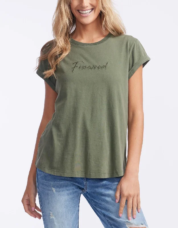 Plus size button - front denim dress for a casual and durable optionSignature Tee - Khaki Plus size button - front denim dress for a casual and durable optionSignature Tee - Khaki