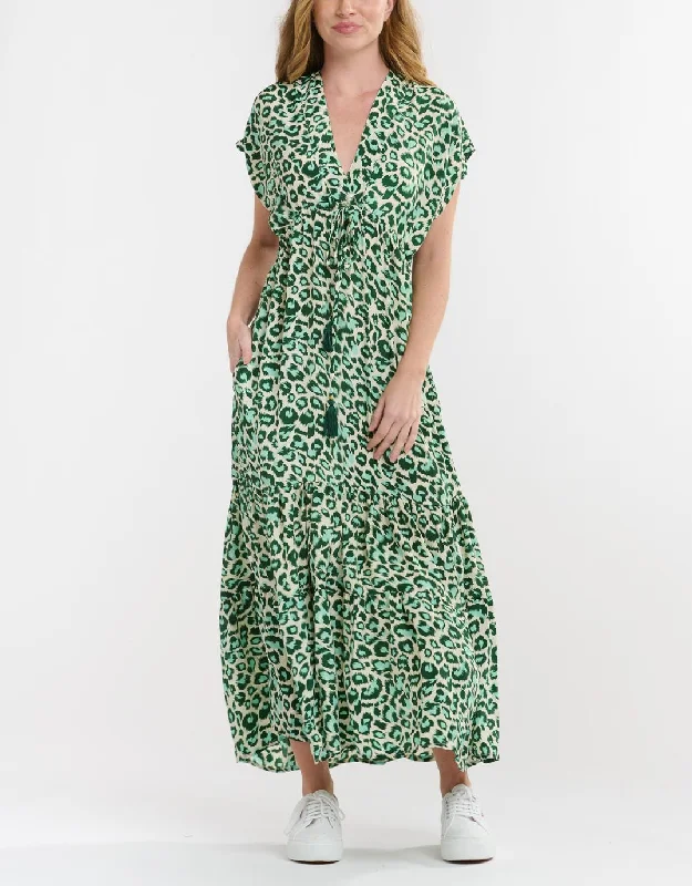 Plus size long - sleeve knitted dress for winter warmthPatchwork Midi Dress - Green Leopard Plus size long - sleeve knitted dress for winter warmthPatchwork Midi Dress - Green Leopard
