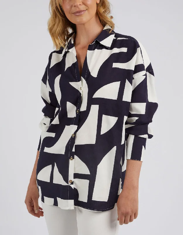 Plus size bohemian - style midi dress for a casual - chic lookDali Abstract Shirt - Midnight Abstract Print Plus size bohemian - style midi dress for a casual - chic lookDali Abstract Shirt - Midnight Abstract Print