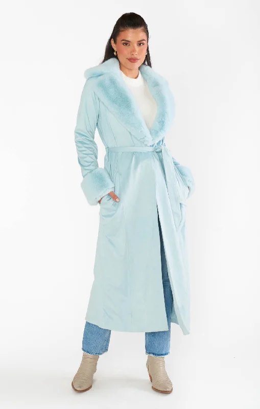 Cashmere Women Sweater with a Luxurious Soft TouchPenny Lane Long Coat ~ Sky Faux Suede with Faux Fur Cashmere Women Sweater with a Luxurious Soft TouchPenny Lane Long Coat ~ Sky Faux Suede with Faux Fur
