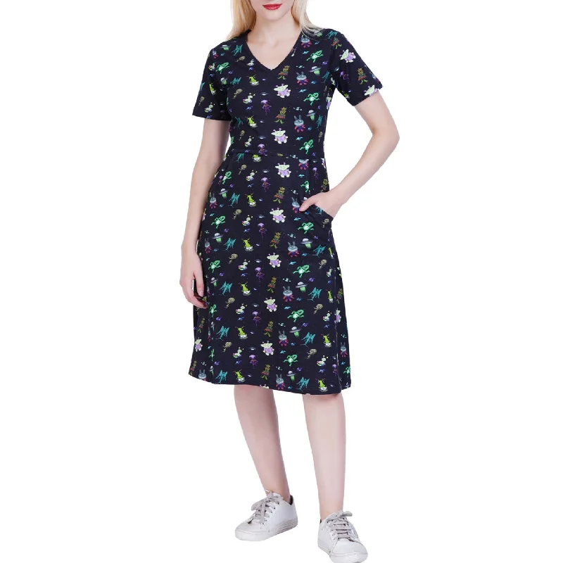 Printed Abstract Women Dress for a Modern and Artistic AppealAliens Art A-Line Dress (With Waist Seam) Printed Abstract Women Dress for a Modern and Artistic AppealAliens Art A-Line Dress (With Waist Seam)