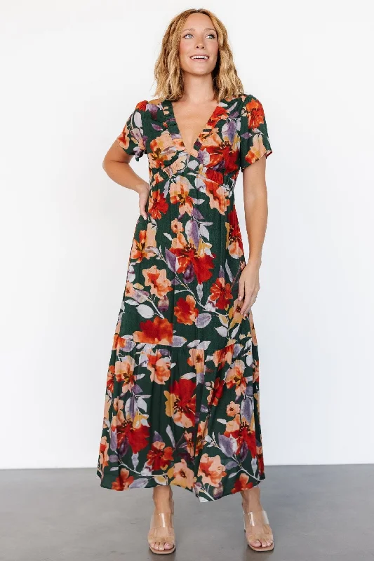 Mini Women Dress with a Short Hem for a Young and Trendy StyleCassie Short Sleeve Dress | Dark Green Floral Mini Women Dress with a Short Hem for a Young and Trendy StyleCassie Short Sleeve Dress | Dark Green Floral