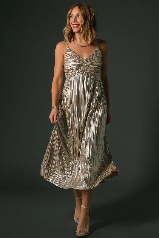 Empire Waist Women Dress to Accentuate the Bust and Conceal the WaistCecilia Pleated Dress | Champagne Empire Waist Women Dress to Accentuate the Bust and Conceal the WaistCecilia Pleated Dress | Champagne