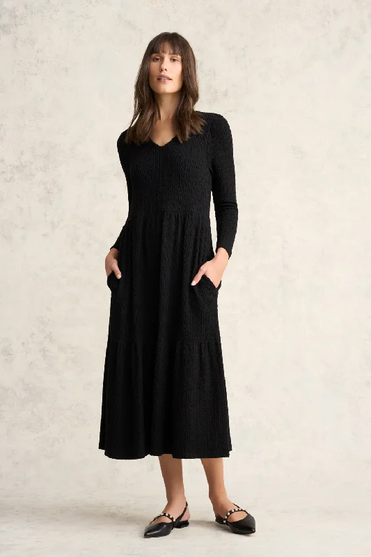 Strapless Women Dress with a Built - in Bra for Comfort and SupportTextured Jacquard Midi Dress Strapless Women Dress with a Built - in Bra for Comfort and SupportTextured Jacquard Midi Dress