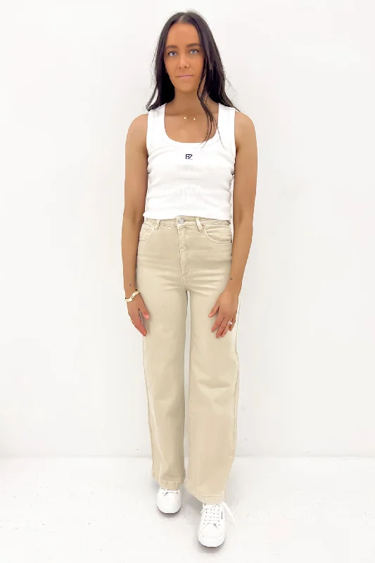 A 94 Wide Jean Clay