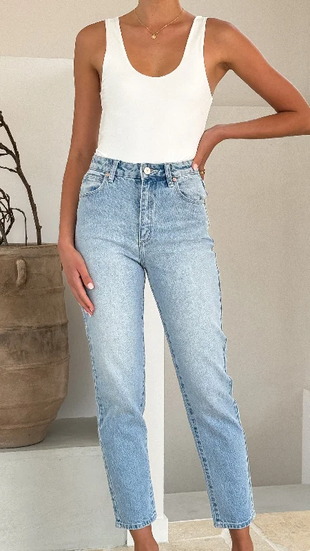 Colored women jeans in vibrant hues like red and yellowAbrand 94 High Slim - Gina