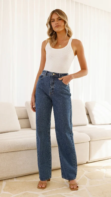 Bootcut women jeans to complement various shoe stylesAbrand Carrie Jean - Bella