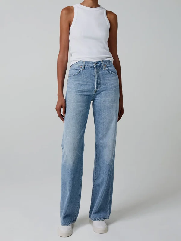 Mom jeans for a nostalgic and casual lookAnnina Long Trouser Jean - Tularosa