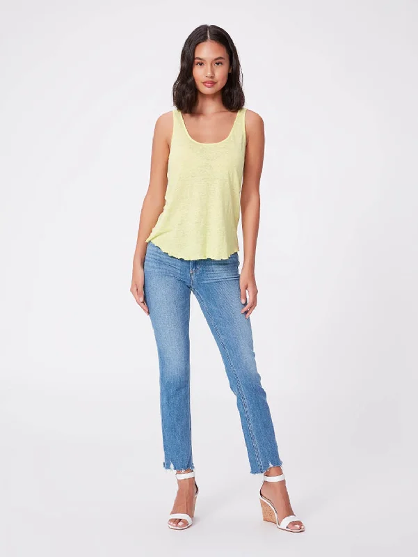 Mom jeans for a nostalgic and casual lookCindy High Straight Jean - Mel