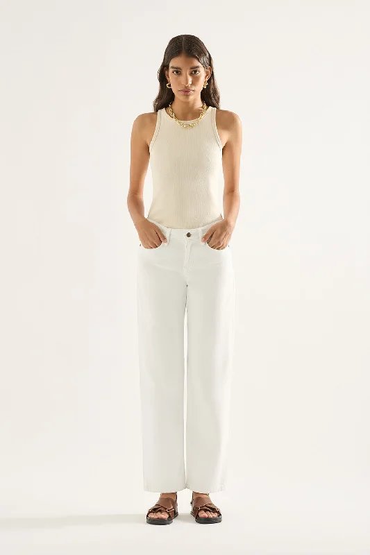 Ripped women jeans for a rebellious and fashion - forward styleElise Mid Straight Jean - White Ripped women jeans for a rebellious and fashion - forward styleElise Mid Straight Jean - White