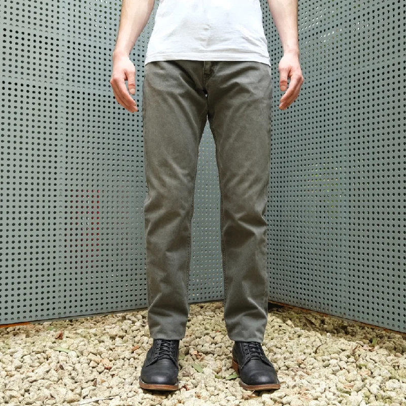 Button - fly women jeans with a traditional touchStudio D'Artisan Sumi Dyed "Easterner" Jeans (Relax Tapered)