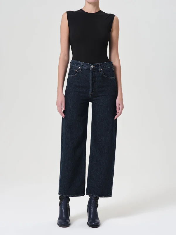 Dark - wash women jeans for a sophisticated and slimming effectRen Jean - Polished