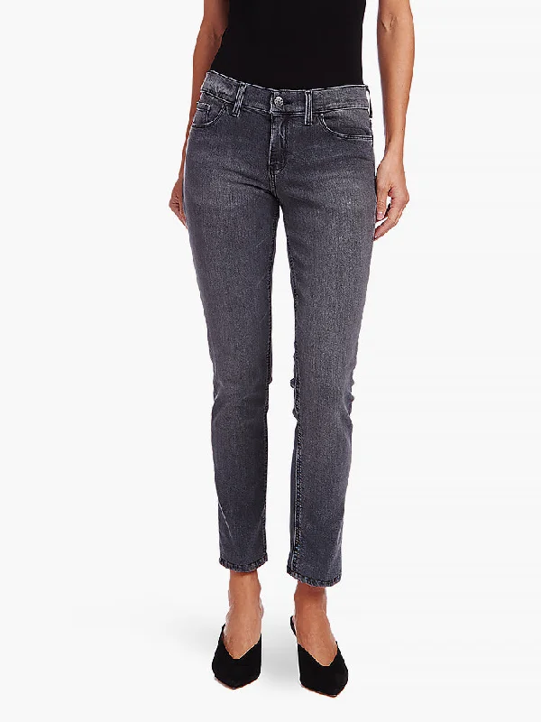 Embellished women jeans with studs or rhinestones for a glamorous touchSlim Straight Allen Jeans