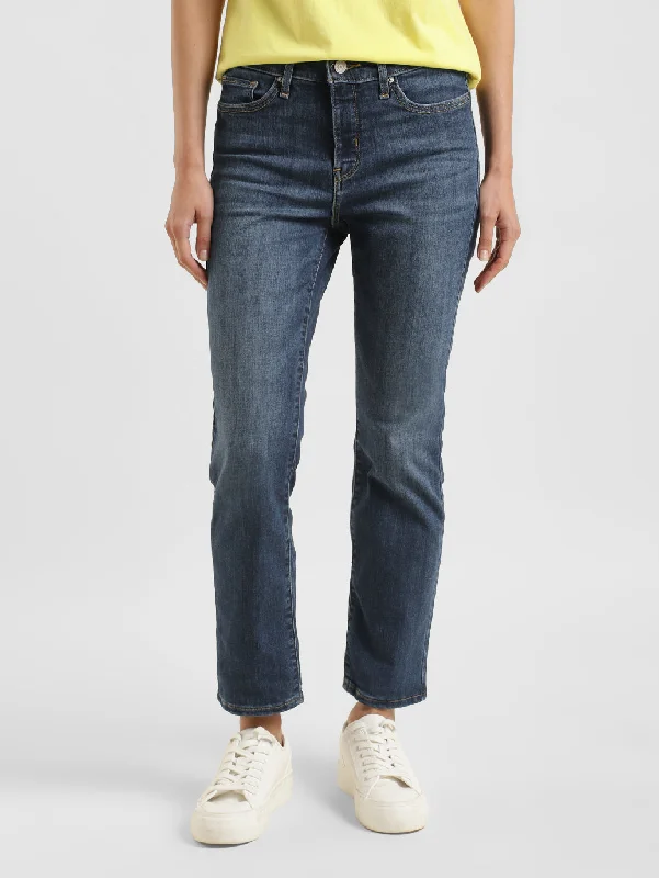 Mom jeans for a nostalgic and casual lookWomen's Mid Rise 312 Slim Fit Jeans