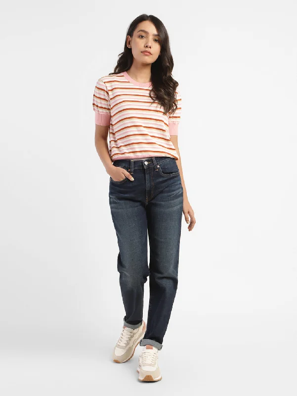 Stretch women jeans for enhanced mobility and comfortWomen's Straight Fit Jeans