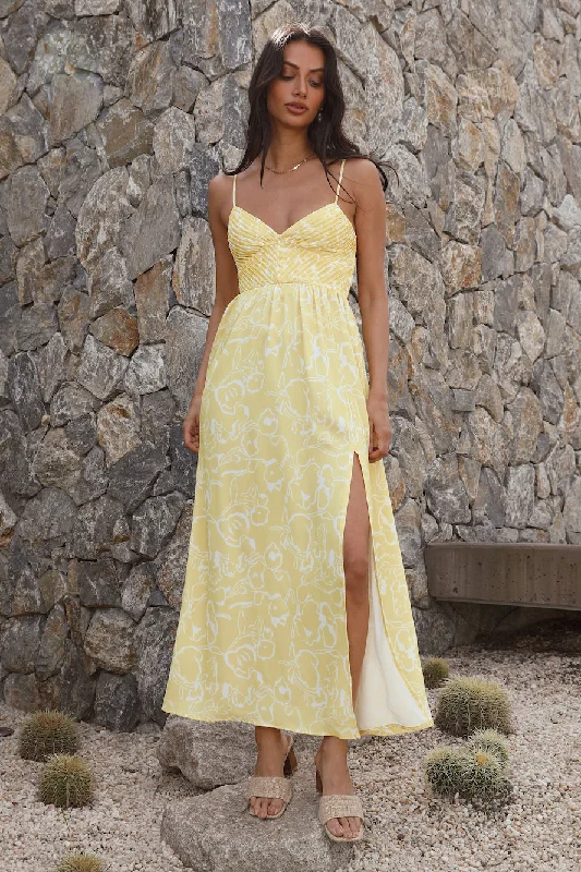 Empire Waist Women Dress to Accentuate the Bust and Conceal the WaistGelato Stand Maxi Dress Yellow Empire Waist Women Dress to Accentuate the Bust and Conceal the WaistGelato Stand Maxi Dress Yellow