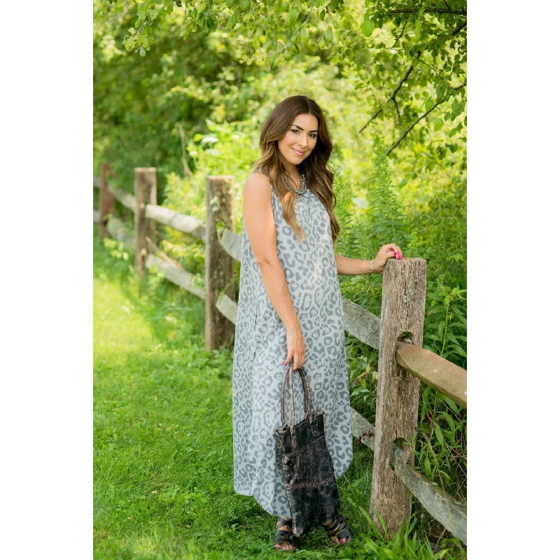 Pleated Women Dress with a Timeless and Elegant TextureLeopard Raw Stitched Tank Midi Pleated Women Dress with a Timeless and Elegant TextureLeopard Raw Stitched Tank Midi