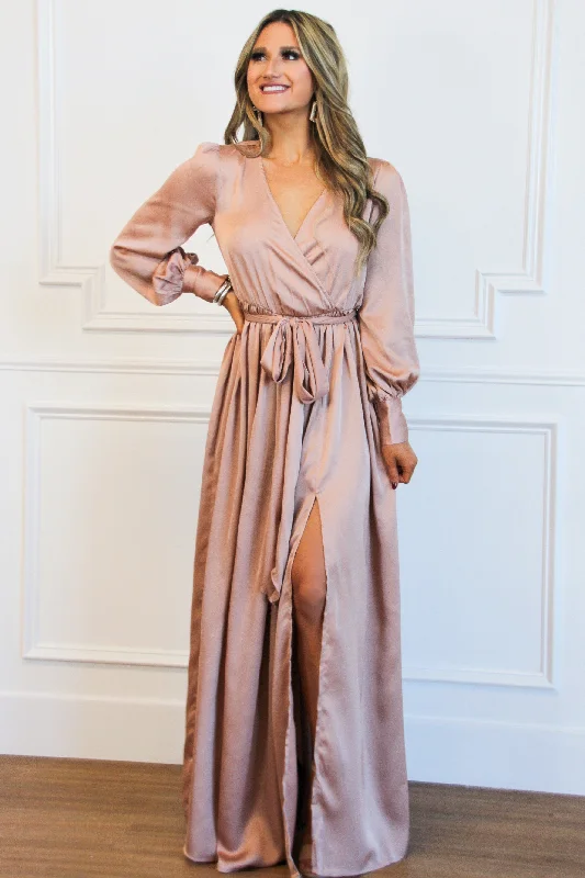 Plus Size Women Dress with a Flattering A - Line Cut for Comfort and StyleWinter Beauty Maxi Dress: Rose Gold Plus Size Women Dress with a Flattering A - Line Cut for Comfort and StyleWinter Beauty Maxi Dress: Rose Gold