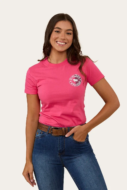 Organic Cotton Women T Shirt for Eco - Conscious WearersSignature Bull Flag Womens Classic Fit T-Shirt - Melon Organic Cotton Women T Shirt for Eco - Conscious WearersSignature Bull Flag Womens Classic Fit T-Shirt - Melon